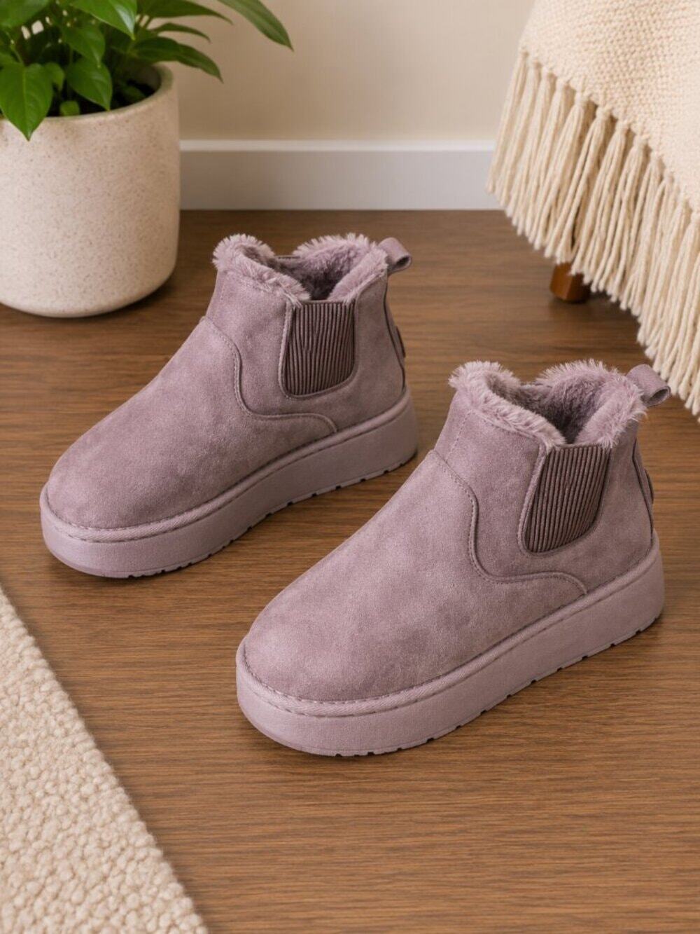 NWOT Women’s Taupe Faux Suede Platform Ankle Boots Fleece Lined EU 39 US 8.5